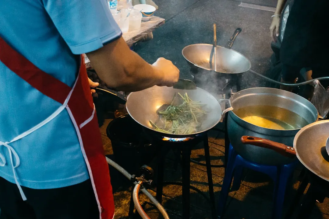 工业连接器选型指南：传感器连接器与航空插头的关键参数解析